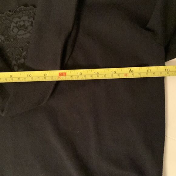 CABLE & GAUGE Black Tunic with Guipure Insert on the Chest. Size L - Picture 6 of 9